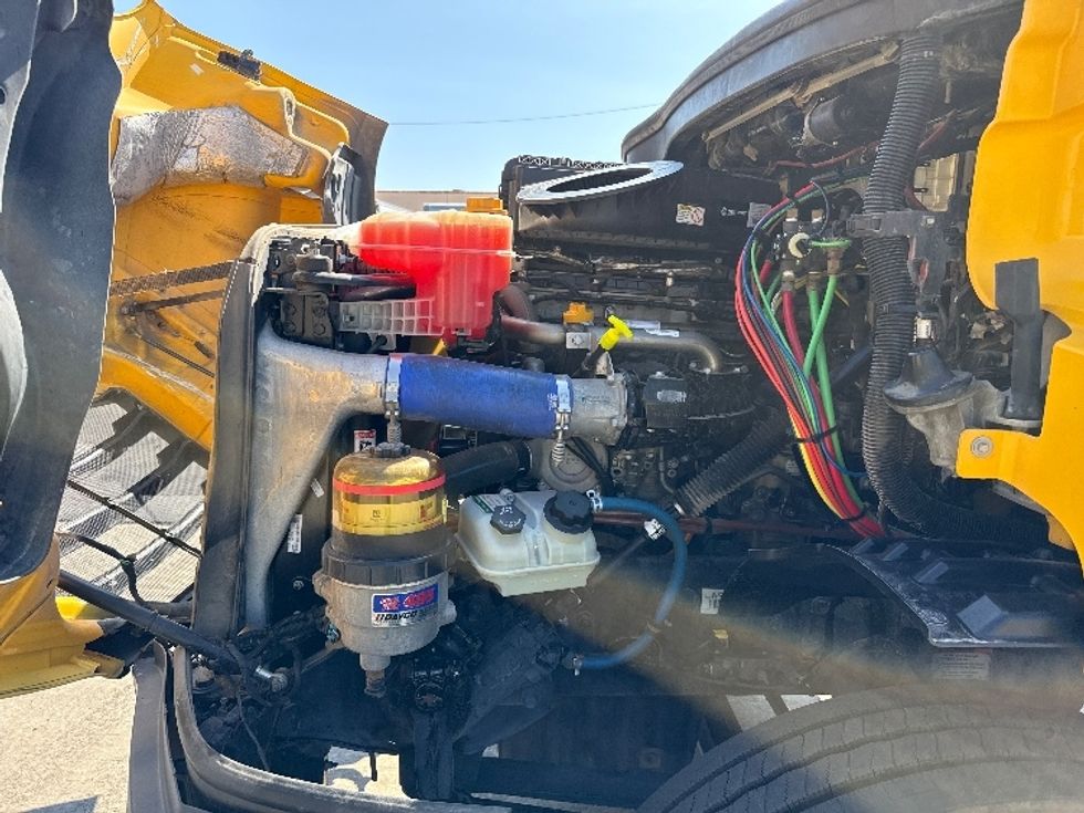 Day Cab Tractor-Heavy Duty Tractors-Freightliner-2020-T11664ST-Phoenix-AZ-397,925\n\t\tmiles-$ 46,000 - Image 15