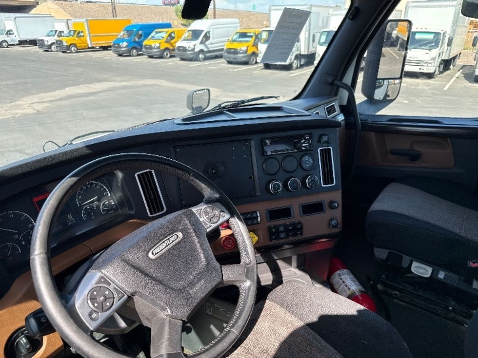 Day Cab Tractor-Heavy Duty Tractors-Freightliner-2020-T11664ST-Phoenix-AZ-470,306\n\t\tmiles-$ 47,250 - Image 10