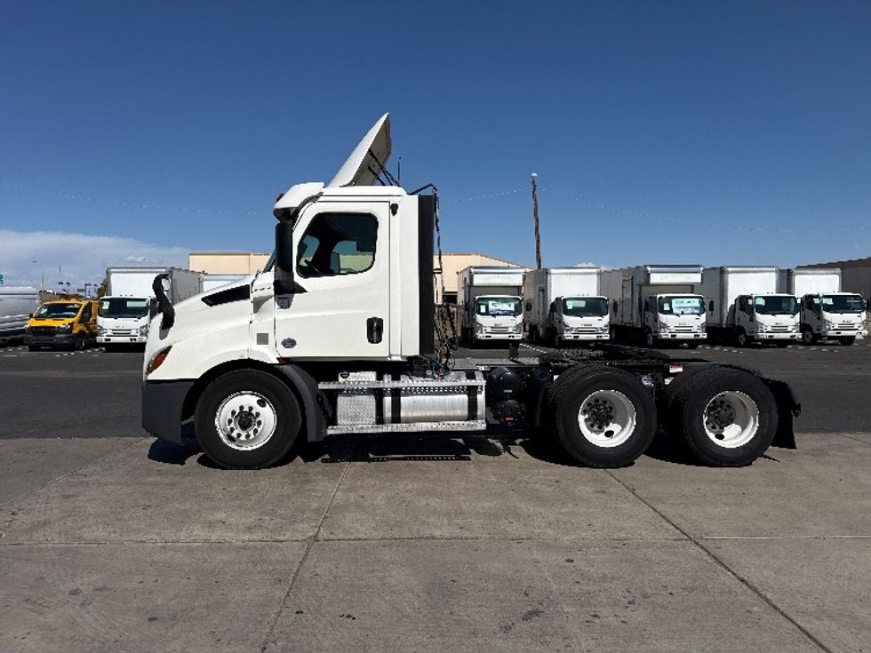 Day Cab Tractor-Heavy Duty Tractors-Freightliner-2020-T11664ST-Phoenix-AZ-470,306\n\t\tmiles-$ 47,250 - Image 4