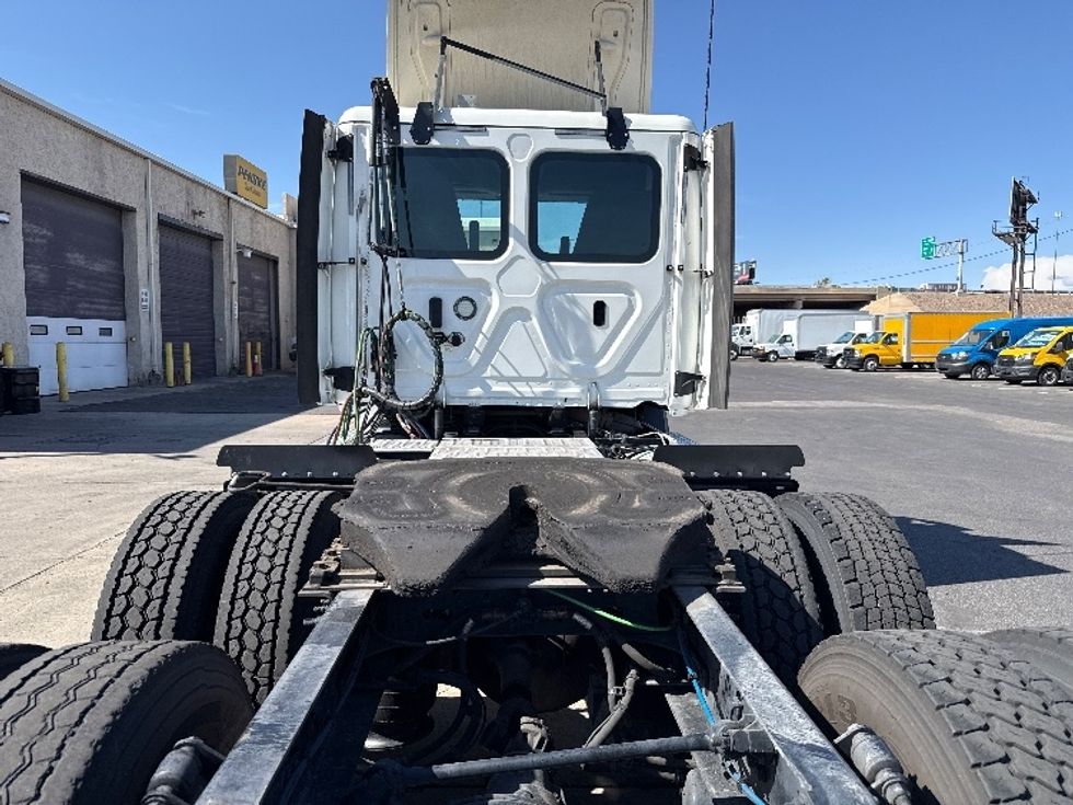 Day Cab Tractor-Heavy Duty Tractors-Freightliner-2020-T11664ST-Phoenix-AZ-470,306\n\t\tmiles-$ 47,250 - Image 6