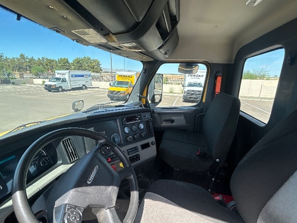 Day Cab Tractor-Heavy Duty Tractors-Freightliner-2020-T11664ST-Phoenix-AZ-511,598\n\t\tmiles-$ 41,750 - Image 10