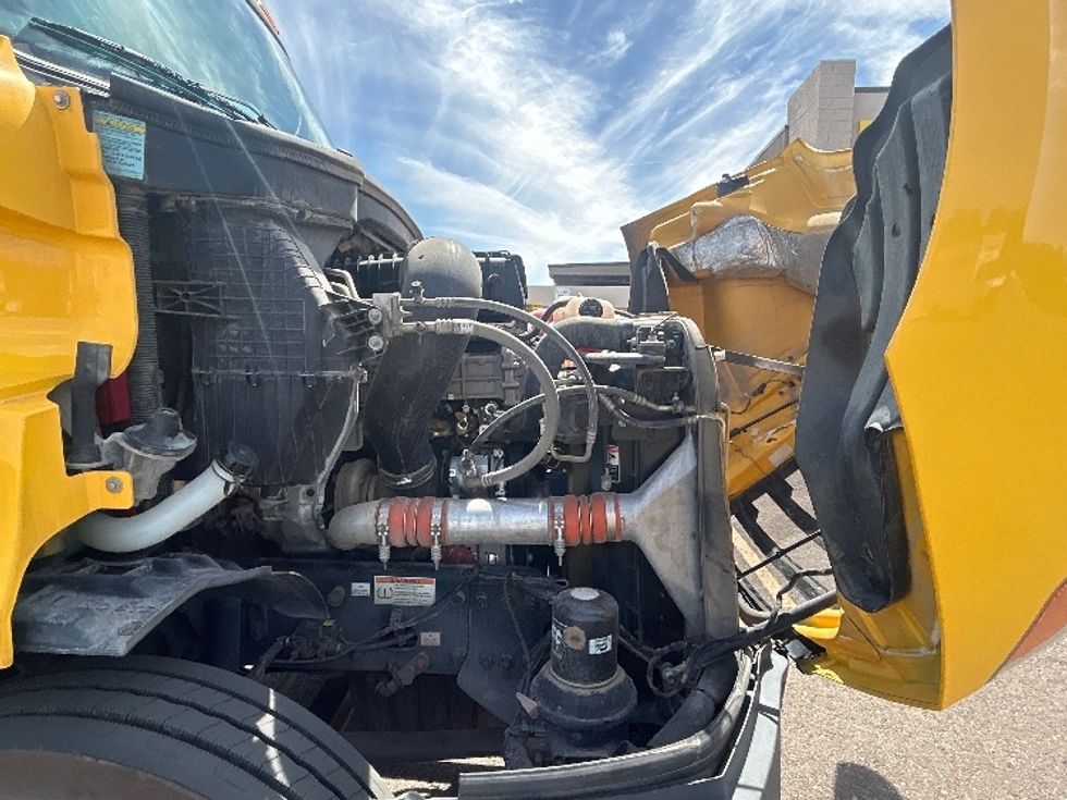 Day Cab Tractor-Heavy Duty Tractors-Freightliner-2020-T11664ST-Phoenix-AZ-511,598\n\t\tmiles-$ 41,750 - Image 15