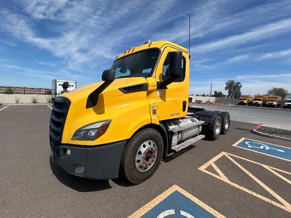 Day Cab Tractor-Heavy Duty Tractors-Freightliner-2020-T11664ST-Phoenix-AZ-511,598\n\t\tmiles-$ 41,750 - Image 3