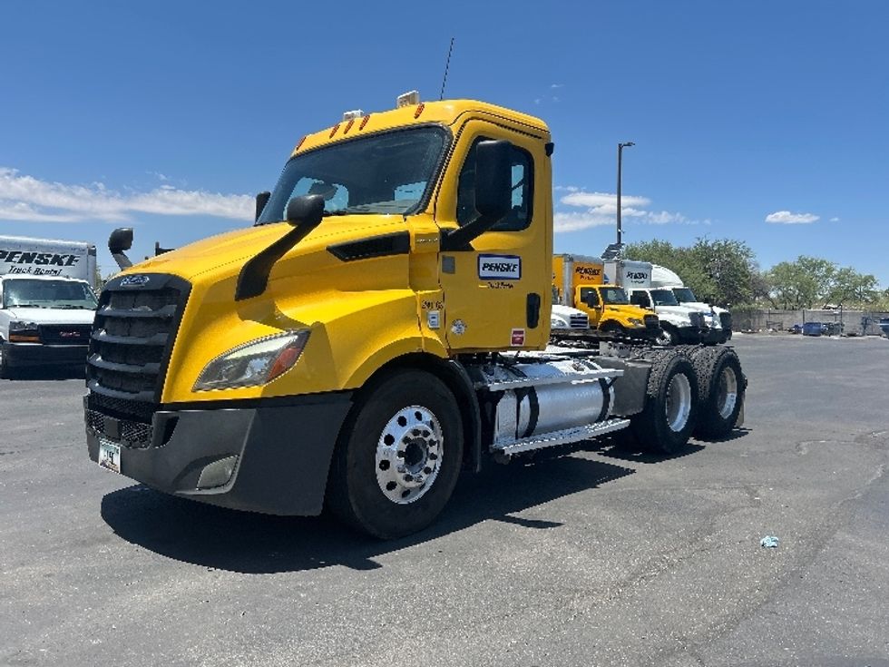 Day Cab Tractor-Heavy Duty Tractors-Freightliner-2020-T11664ST-Phoenix-AZ-595,667\n\t\tmiles-$ 30,000 - Image 3