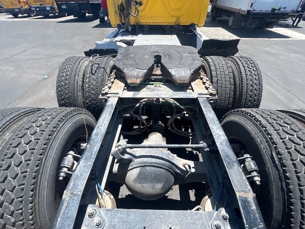 Day Cab Tractor-Heavy Duty Tractors-Freightliner-2020-T11664ST-Phoenix-AZ-595,667\n\t\tmiles-$ 30,000 - Image 6