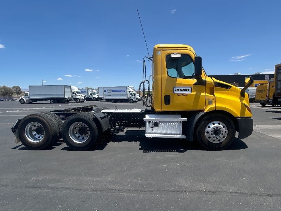 Day Cab Tractor-Heavy Duty Tractors-Freightliner-2020-T11664ST-Phoenix-AZ-595,667\n\t\tmiles-$ 30,000 - Image 8