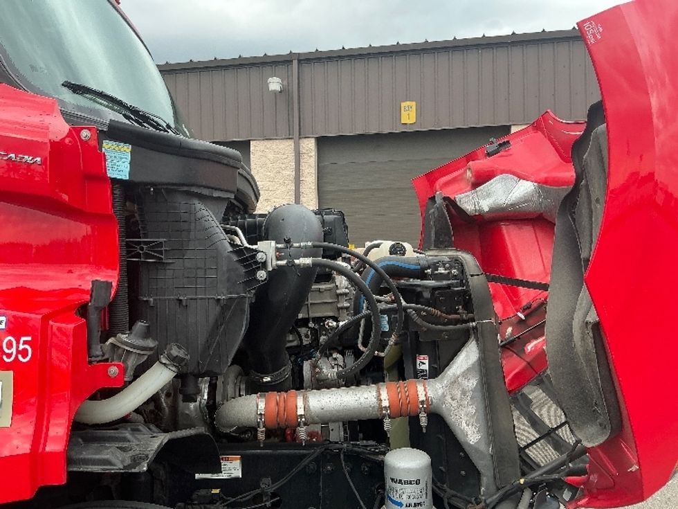 Day Cab Tractor-Heavy Duty Tractors-Freightliner-2020-T11664ST-Piqua-OH-165,977\n\t\tmiles-$ 57,750 - Image 15