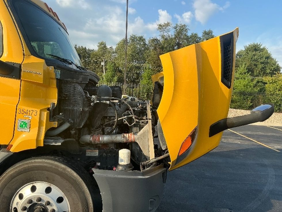 Day Cab Tractor-Heavy Duty Tractors-Freightliner-2020-T11664ST-Piqua-OH-439,390\n\t\tmiles-$ 42,750 - Image 15
