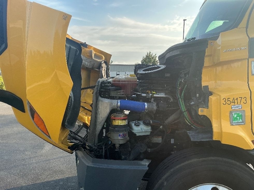 Day Cab Tractor-Heavy Duty Tractors-Freightliner-2020-T11664ST-Piqua-OH-439,390\n\t\tmiles-$ 42,750 - Image 16