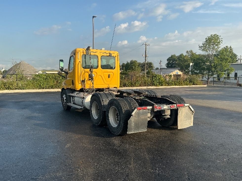 Day Cab Tractor-Heavy Duty Tractors-Freightliner-2020-T11664ST-Piqua-OH-439,390\n\t\tmiles-$ 42,750 - Image 5