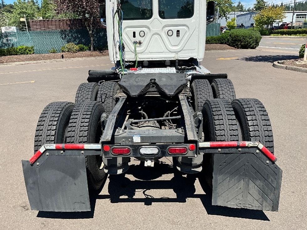 Day Cab Tractor-Heavy Duty Tractors-Freightliner-2020-T11664ST-Portland-OR-349,360\n\t\tmiles-$ 51,000 - Image 6