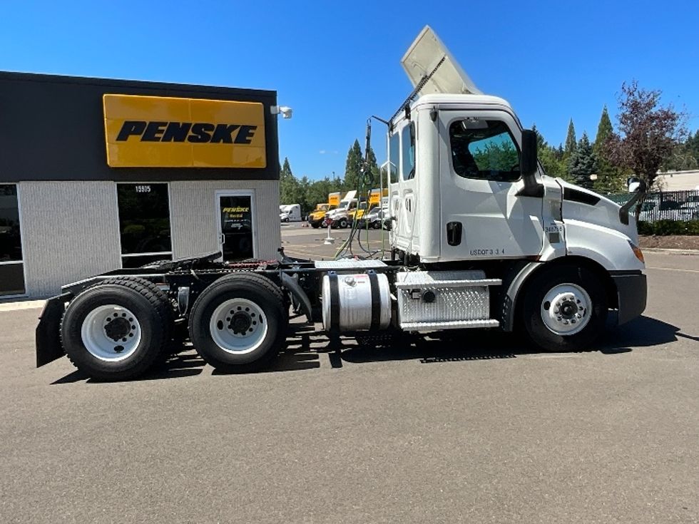 Day Cab Tractor-Heavy Duty Tractors-Freightliner-2020-T11664ST-Portland-OR-349,360\n\t\tmiles-$ 51,000 - Image 8