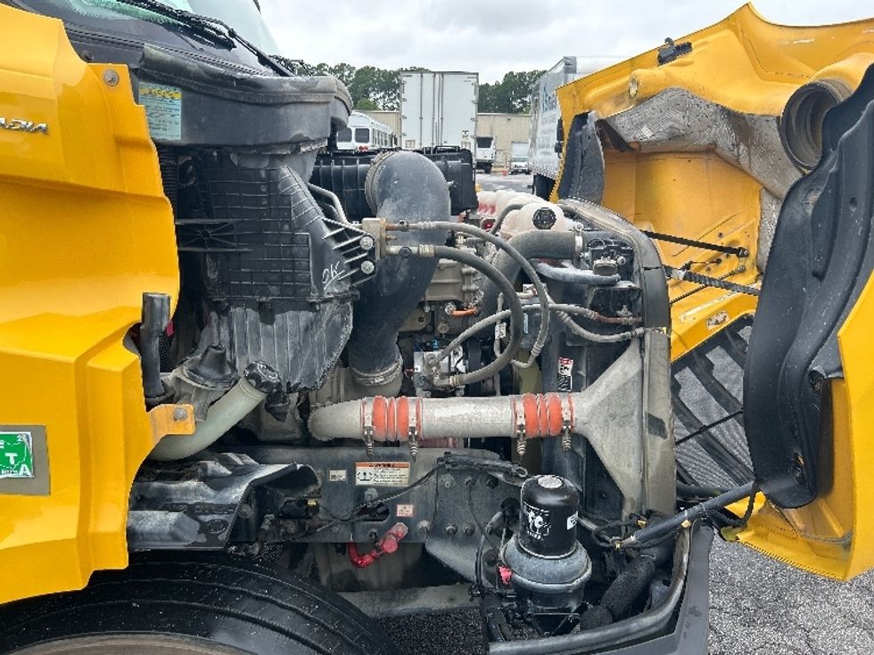 Day Cab Tractor-Heavy Duty Tractors-Freightliner-2020-T11664ST-Prince George-VA-236,614\n\t\tmiles-$ 55,500 - Image 14