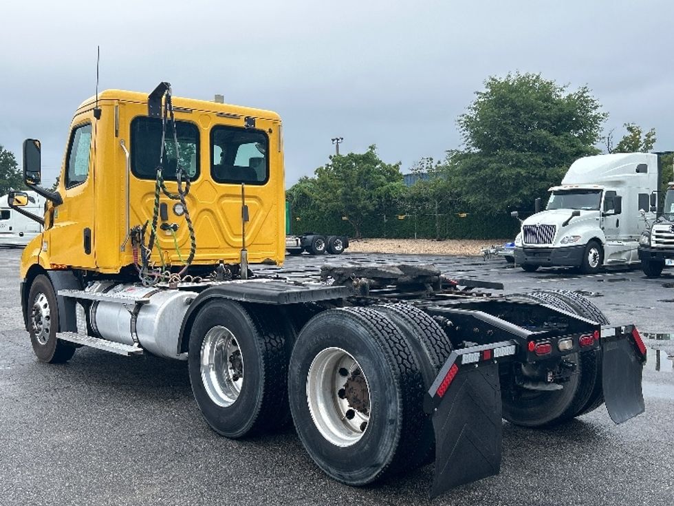 Day Cab Tractor-Heavy Duty Tractors-Freightliner-2020-T11664ST-Prince George-VA-236,614\n\t\tmiles-$ 55,500 - Image 5