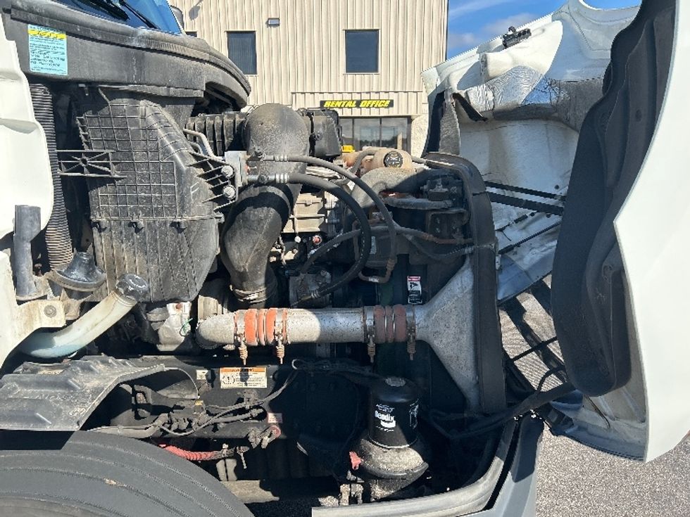 Day Cab Tractor-Heavy Duty Tractors-Freightliner-2020-T11664ST-Rothschild-WI-235,399\n\t\tmiles-$ 53,250 - Image 15