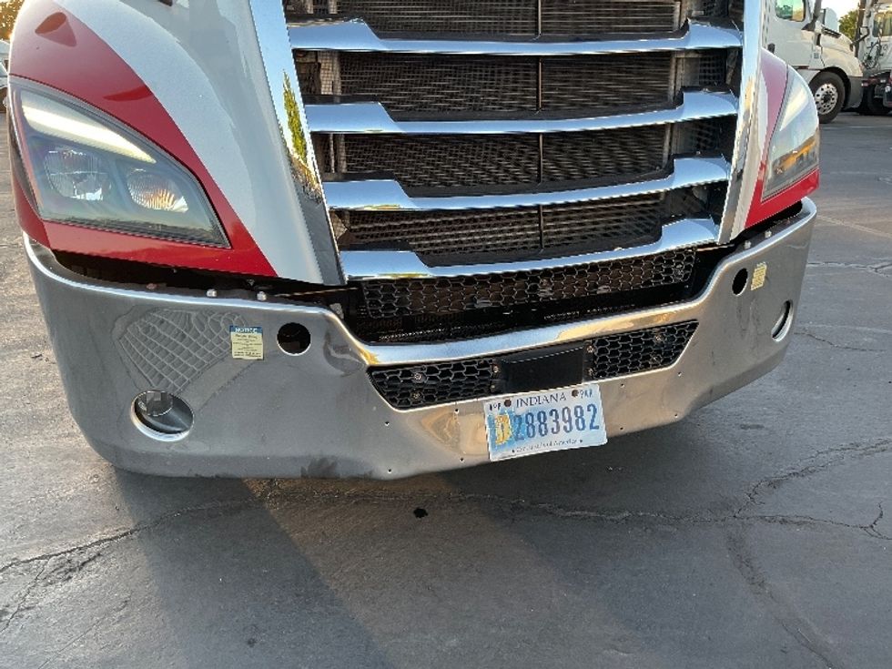 Day Cab Tractor-Heavy Duty Tractors-Freightliner-2020-T11664ST-Sacramento-CA-221,592\n\t\tmiles-$ 64,250 - Image 17