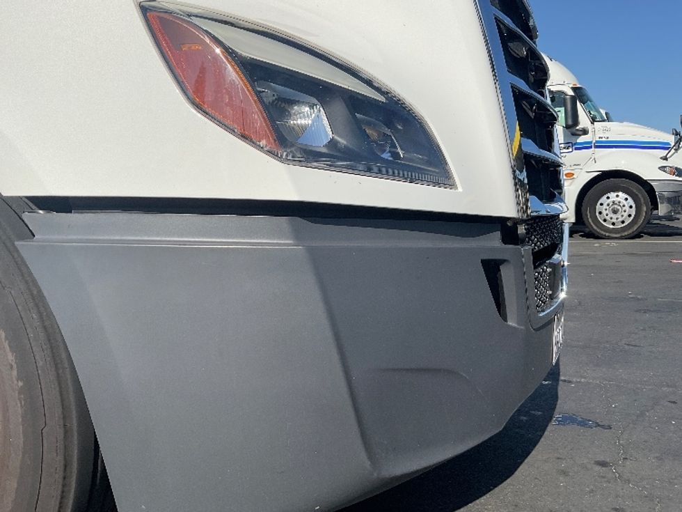 Day Cab Tractor-Heavy Duty Tractors-Freightliner-2020-T11664ST-Sacramento-CA-435,132\n\t\tmiles-$ 49,750 - Image 19