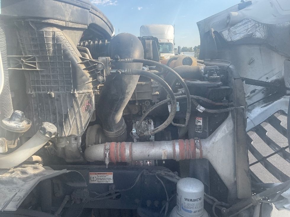 Day Cab Tractor-Heavy Duty Tractors-Freightliner-2020-T11664ST-Sacramento-CA-458,222\n\t\tmiles-$ 47,750 - Image 16