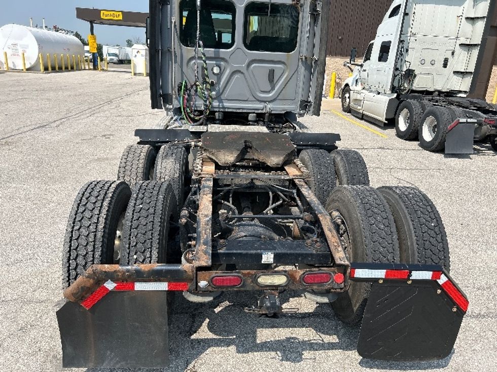 Day Cab Tractor-Heavy Duty Tractors-Freightliner-2020-T11664ST-Saginaw-MI-617,985\n\t\tmiles-$ 31,000 - Image 5
