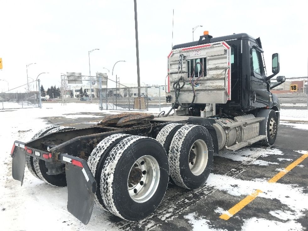 Day Cab Tractor-Heavy Duty Tractors-Freightliner-2020-T11664ST-Saint Laurent-PQ-139,554\n\t\tkm-$ 76,000 - Image 7