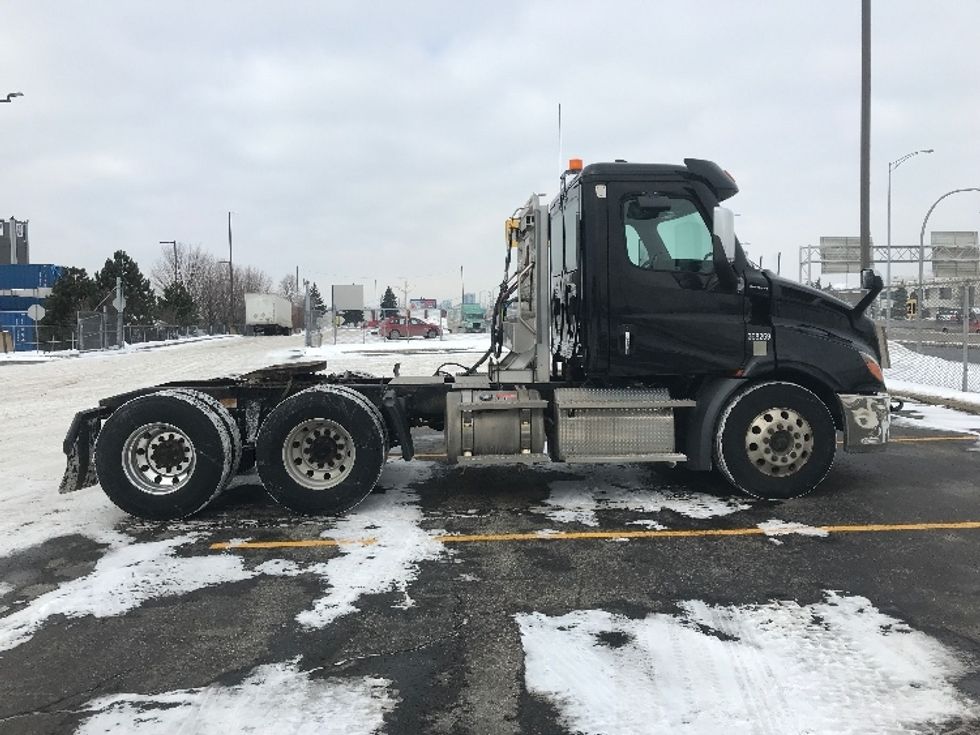 Day Cab Tractor-Heavy Duty Tractors-Freightliner-2020-T11664ST-Saint Laurent-PQ-139,554\n\t\tkm-$ 76,000 - Image 8