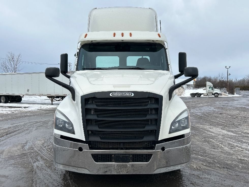 Day Cab Tractor-Heavy Duty Tractors-Freightliner-2020-T11664ST-Saint Laurent-PQ-324,679\n\t\tkm-$ 71,250 - Image 2