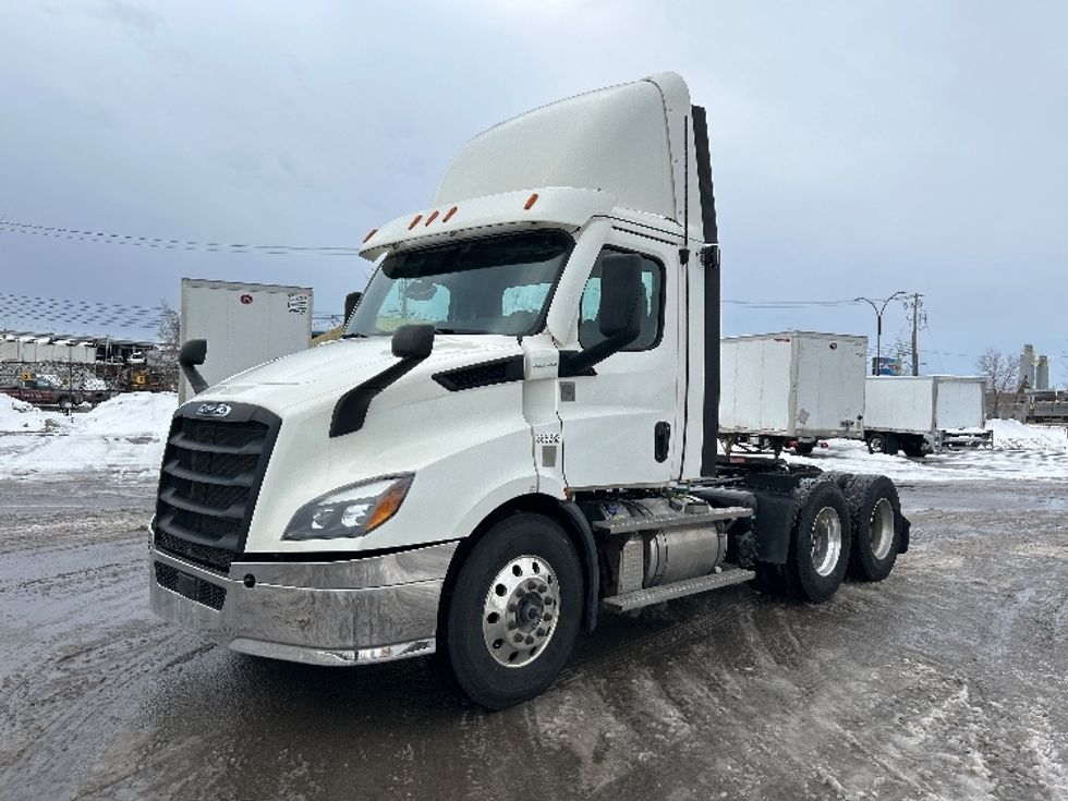 Day Cab Tractor-Heavy Duty Tractors-Freightliner-2020-T11664ST-Saint Laurent-PQ-324,679\n\t\tkm-$ 71,250 - Image 3