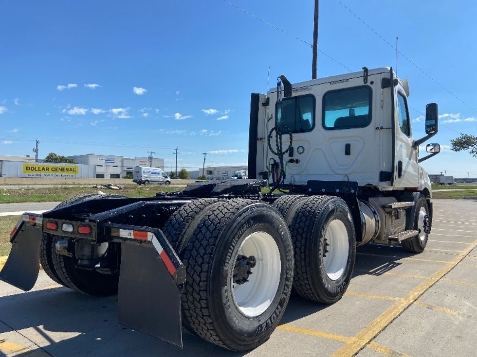 Day Cab Tractor-Heavy Duty Tractors-Freightliner-2020-T11664ST-San Antonio-TX-158,422\n\t\tmiles-$ 66,500 - Image 7