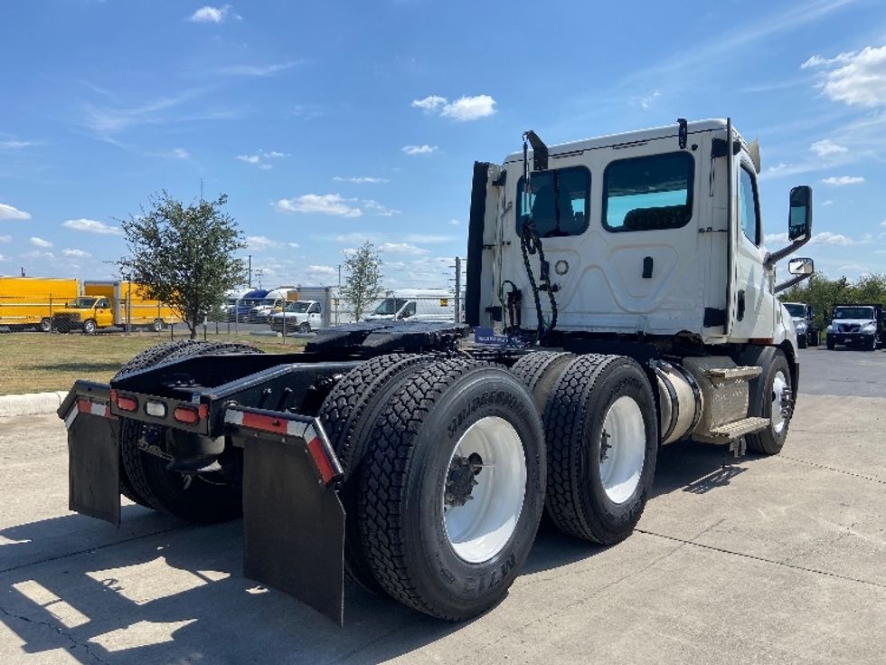 Day Cab Tractor-Heavy Duty Tractors-Freightliner-2020-T11664ST-San Antonio-TX-190,510\n\t\tmiles-$ 61,750 - Image 7