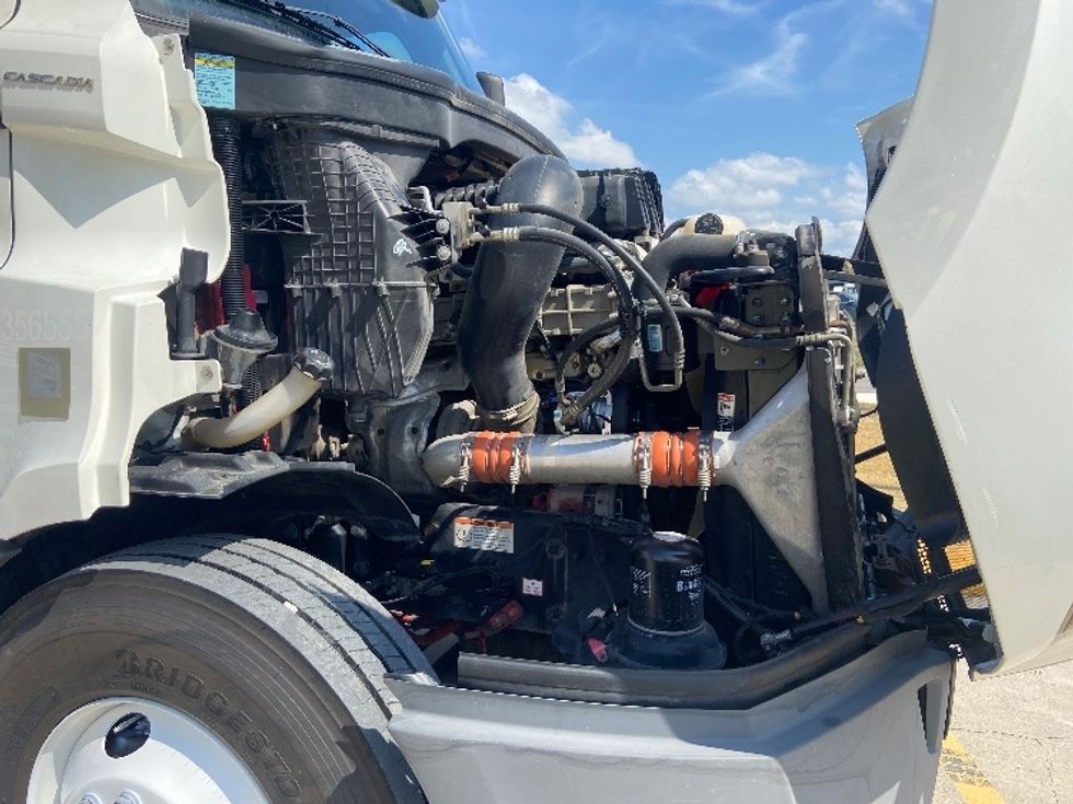 Day Cab Tractor-Heavy Duty Tractors-Freightliner-2020-T11664ST-San Antonio-TX-225,311\n\t\tmiles-$ 62,750 - Image 15