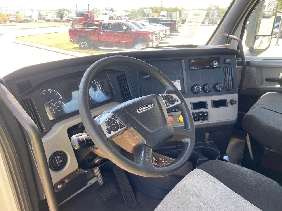 Day Cab Tractor-Heavy Duty Tractors-Freightliner-2020-T11664ST-San Antonio-TX-240,975\n\t\tmiles-$ 58,750 - Image 10