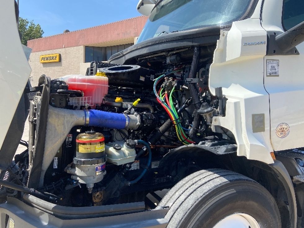 Day Cab Tractor-Heavy Duty Tractors-Freightliner-2020-T11664ST-San Antonio-TX-240,975\n\t\tmiles-$ 58,750 - Image 16