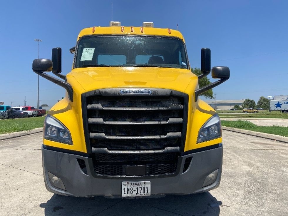 Day Cab Tractor-Heavy Duty Tractors-Freightliner-2020-T11664ST-San Antonio-TX-411,045\n\t\tmiles-$ 45,250 - Image 2