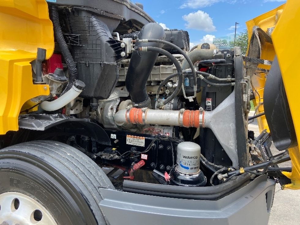 Day Cab Tractor-Heavy Duty Tractors-Freightliner-2020-T11664ST-San Antonio-TX-415,503\n\t\tmiles-$ 45,000 - Image 15