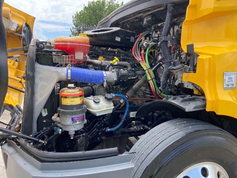 Day Cab Tractor-Heavy Duty Tractors-Freightliner-2020-T11664ST-San Antonio-TX-415,503\n\t\tmiles-$ 45,000 - Image 16