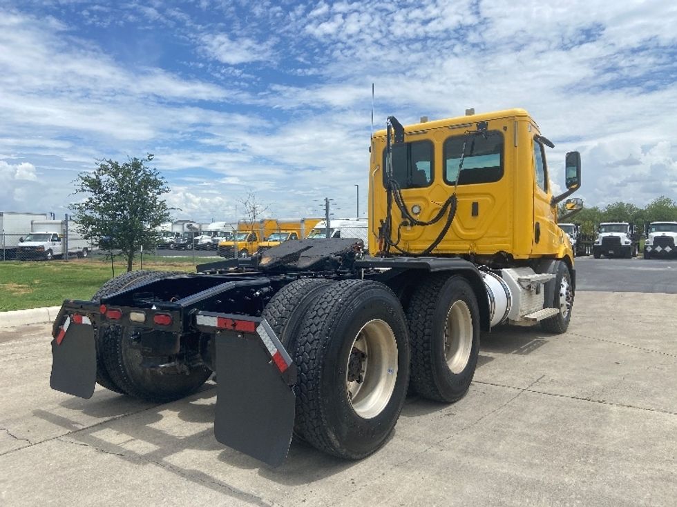 Day Cab Tractor-Heavy Duty Tractors-Freightliner-2020-T11664ST-San Antonio-TX-415,503\n\t\tmiles-$ 45,000 - Image 7