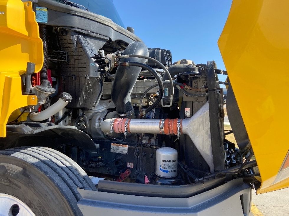 Day Cab Tractor-Heavy Duty Tractors-Freightliner-2020-T11664ST-San Antonio-TX-429,136\n\t\tmiles-$ 44,250 - Image 15