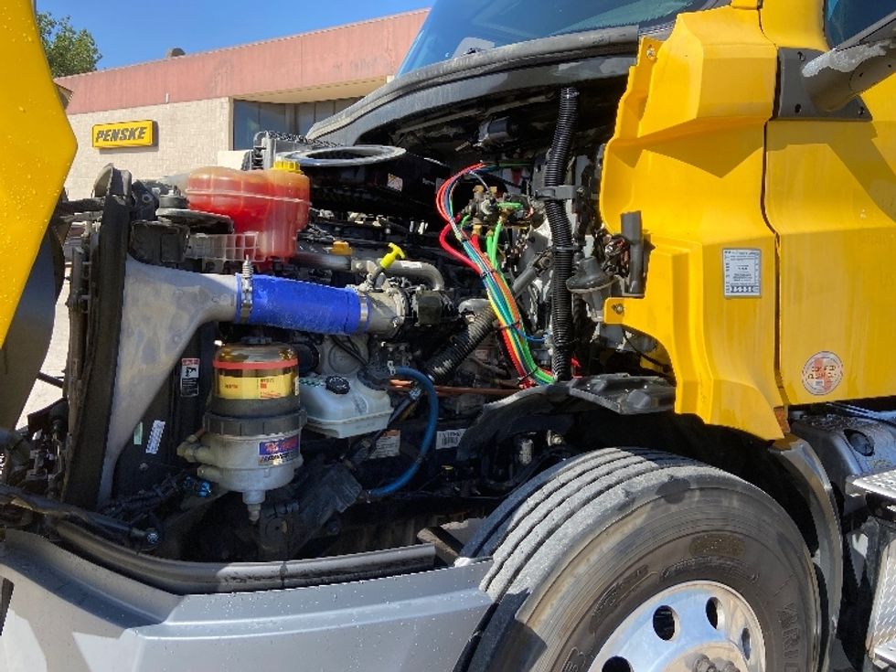 Day Cab Tractor-Heavy Duty Tractors-Freightliner-2020-T11664ST-San Antonio-TX-429,136\n\t\tmiles-$ 44,250 - Image 16