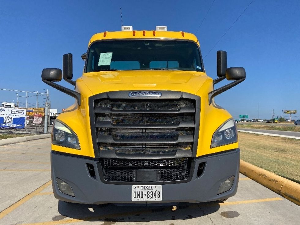 Day Cab Tractor-Heavy Duty Tractors-Freightliner-2020-T11664ST-San Antonio-TX-429,136\n\t\tmiles-$ 44,250 - Image 2