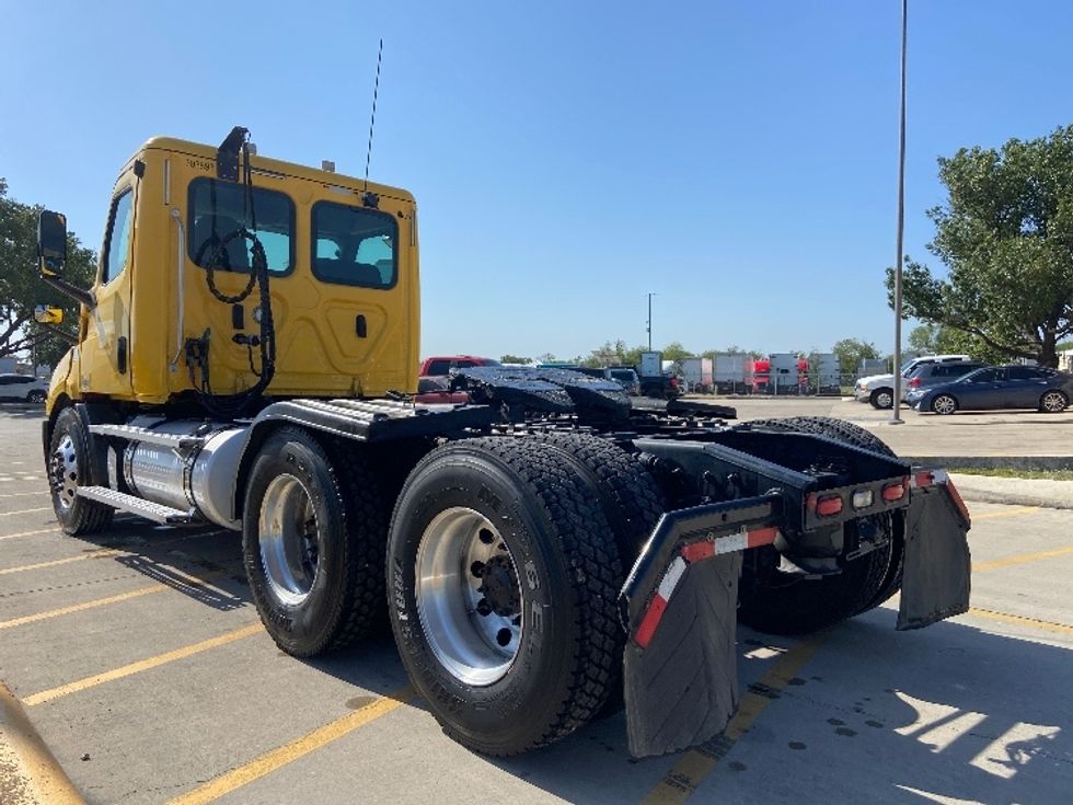 Day Cab Tractor-Heavy Duty Tractors-Freightliner-2020-T11664ST-San Antonio-TX-429,136\n\t\tmiles-$ 44,250 - Image 5