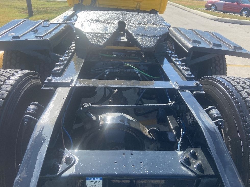 Day Cab Tractor-Heavy Duty Tractors-Freightliner-2020-T11664ST-San Antonio-TX-429,136\n\t\tmiles-$ 44,250 - Image 6