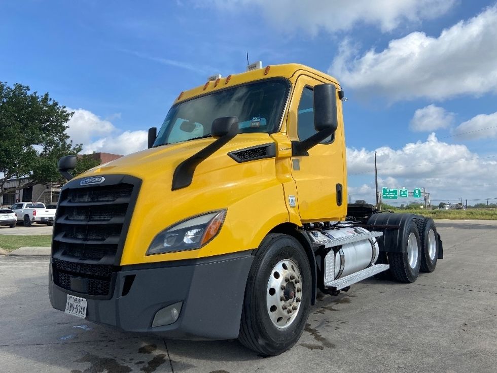 Day Cab Tractor-Heavy Duty Tractors-Freightliner-2020-T11664ST-San Antonio-TX-435,885\n\t\tmiles-$ 38,000 - Image 3
