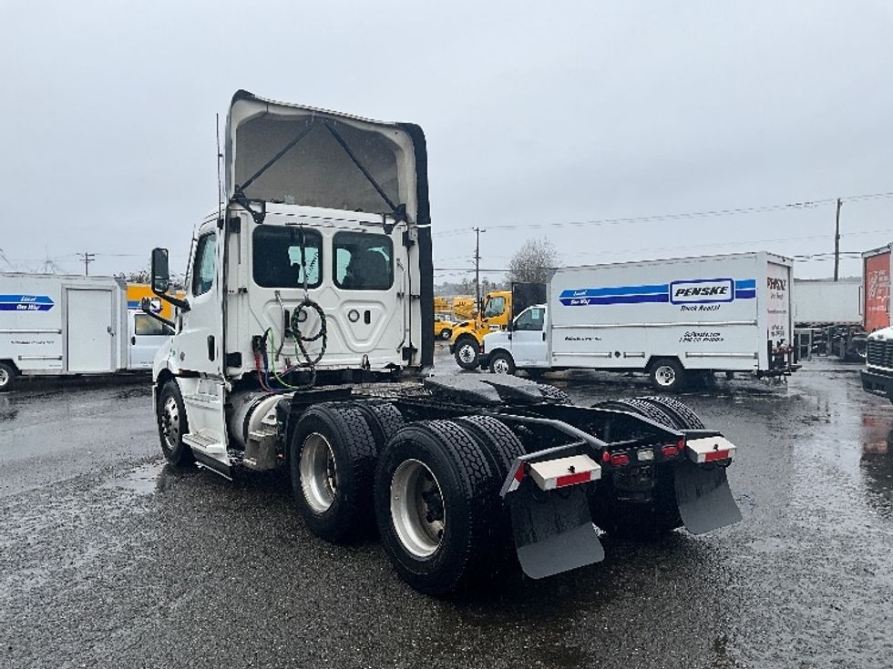 Day Cab Tractor-Heavy Duty Tractors-Freightliner-2020-T11664ST-Spokane Valley-WA-657,502\n\t\tmiles-$ 27,250 - Image 5