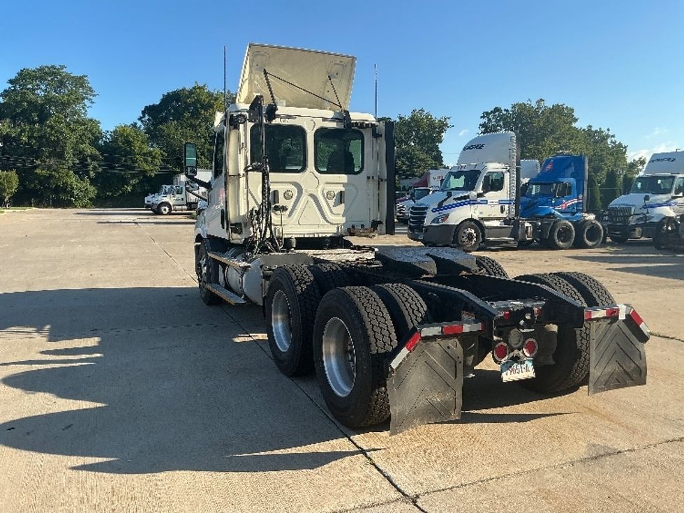 Day Cab Tractor-Heavy Duty Tractors-Freightliner-2020-T11664ST-Springfield-MA-289,374\n\t\tmiles-$ 54,250 - Image 5