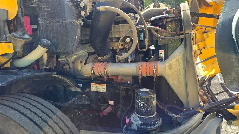 Day Cab Tractor-Heavy Duty Tractors-Freightliner-2020-T11664ST-Suwanee-GA-251,076\n\t\tmiles-$ 55,750 - Image 15