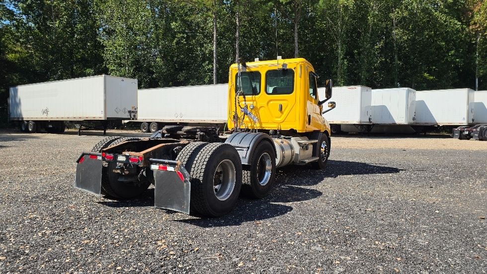 Day Cab Tractor-Heavy Duty Tractors-Freightliner-2020-T11664ST-Suwanee-GA-251,076\n\t\tmiles-$ 55,750 - Image 7