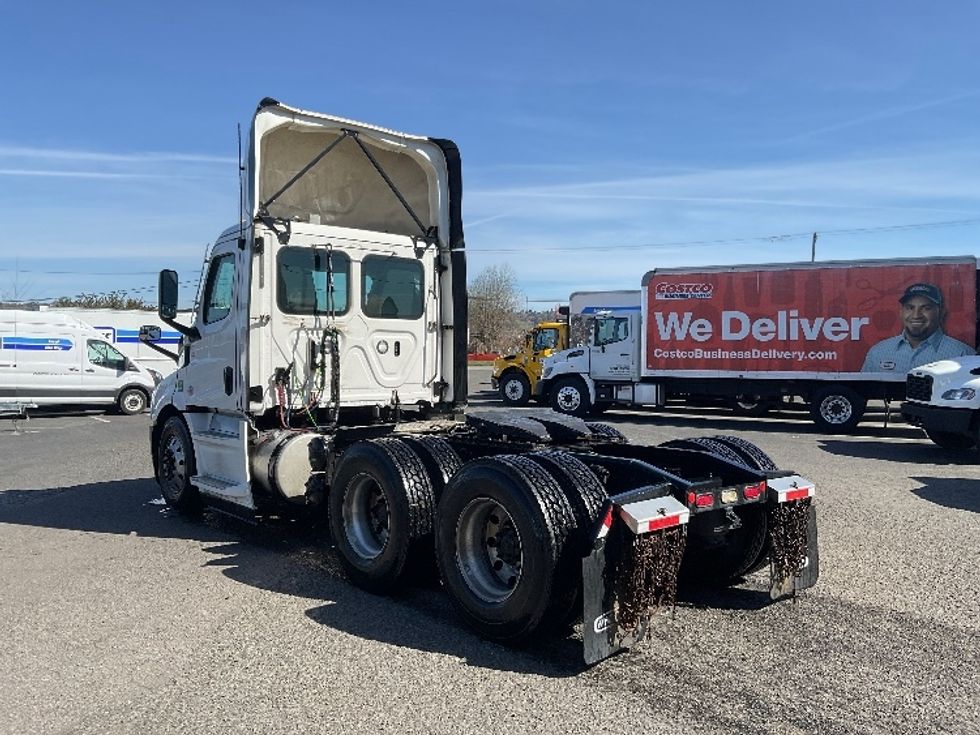 Day Cab Tractor-Heavy Duty Tractors-Freightliner-2020-T11664ST-Tacoma-WA-704,581\n\t\tmiles-$ 26,250 - Image 5