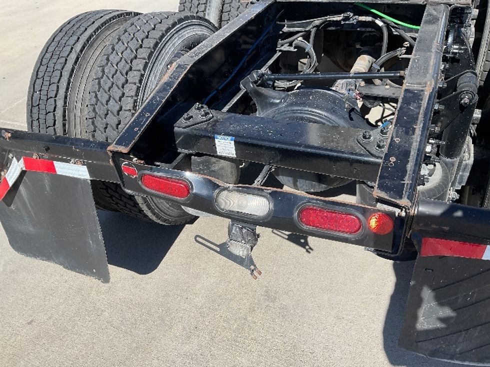 Day Cab Tractor-Heavy Duty Tractors-Freightliner-2020-T11664ST-Tulsa-OK-298,564\n\t\tmiles-$ 55,250 - Image 20