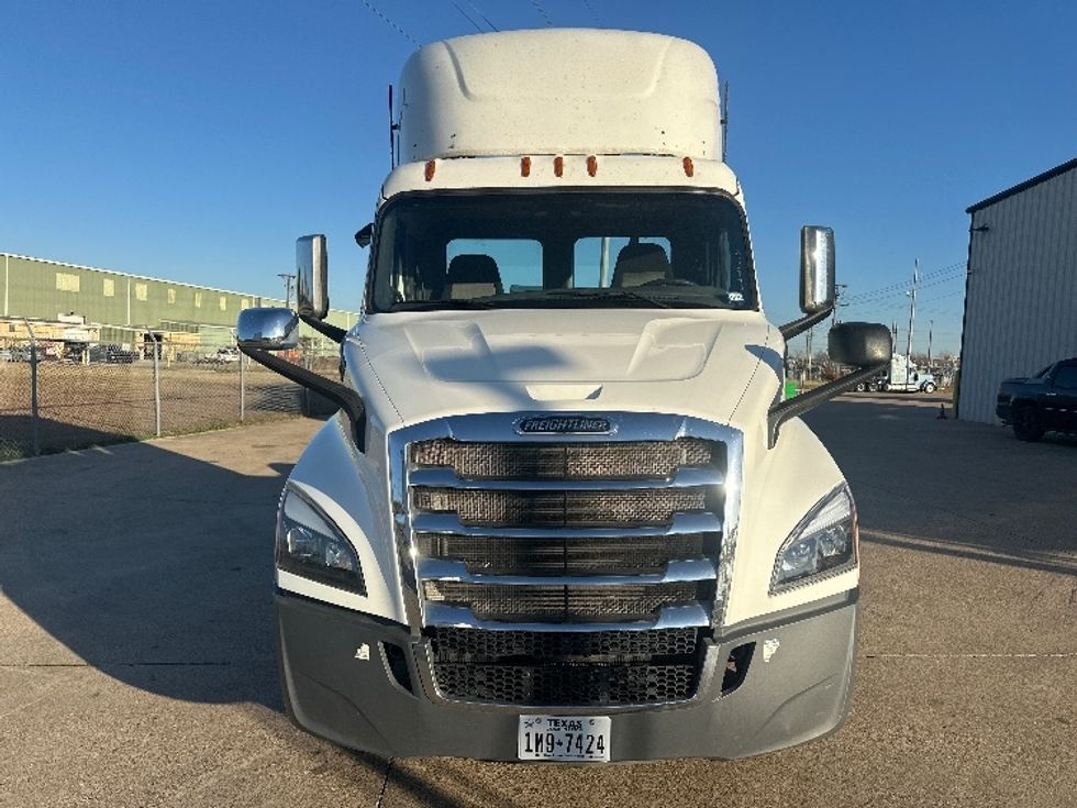 Day Cab Tractor-Heavy Duty Tractors-Freightliner-2020-T11664ST-Waxahachie-TX-219,986\n\t\tmiles-$ 74,250 - Image 2