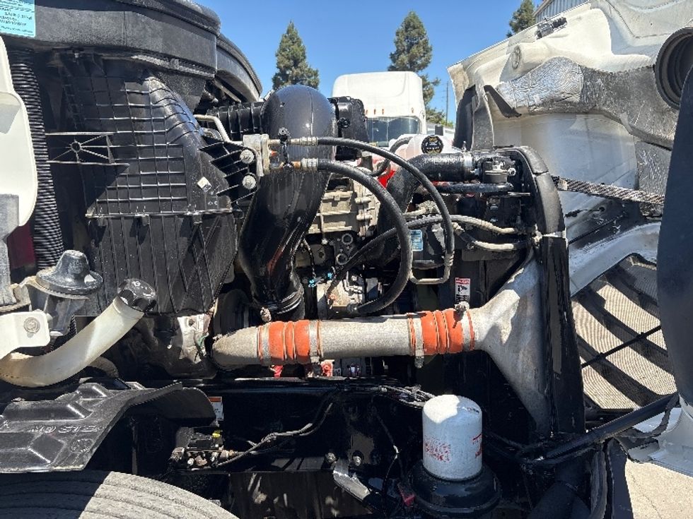 Day Cab Tractor-Heavy Duty Tractors-Freightliner-2020-T11664ST-West Sacramento-CA-504,065\n\t\tmiles-$ 43,500 - Image 15